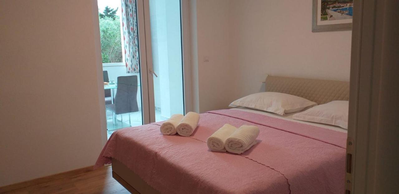 Apartments Ratko Tučepi Eksteriør bilde