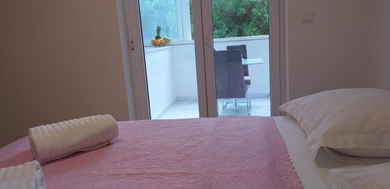 Apartments Ratko Tučepi Eksteriør bilde