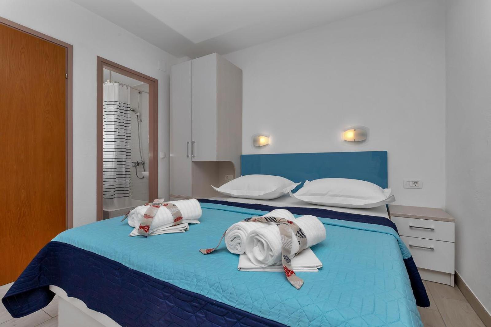 Apartments Ratko Tučepi Rom bilde