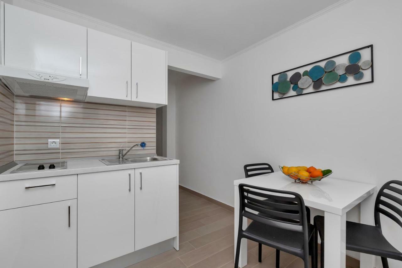 Apartments Ratko Tučepi Eksteriør bilde