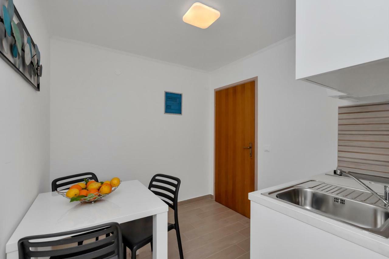 Apartments Ratko Tučepi Eksteriør bilde