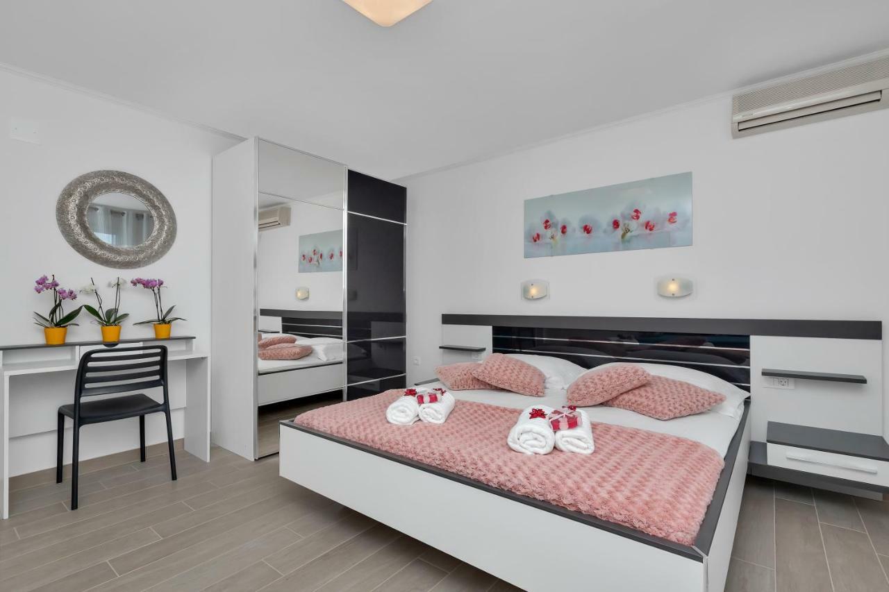 Apartments Ratko Tučepi Eksteriør bilde